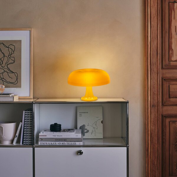 Artemide Stolní lampa Nessino, žlutá, výška 22 cm, Obývací pokoj / jídelna, Design
