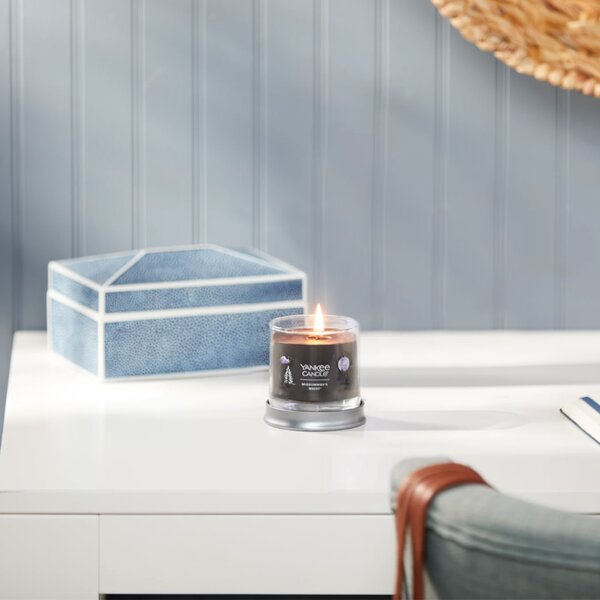 Malá vonná svíčka Yankee Candle Midsummer's Night Signature Tumbler