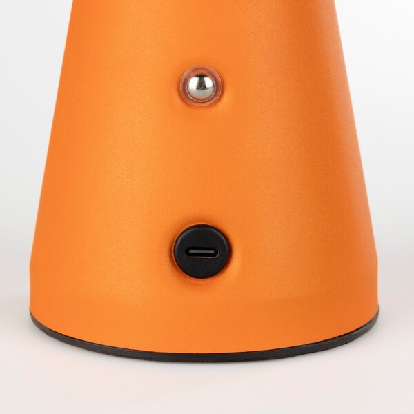 Zuiver Oranžová kovová dobíjecí stolní LED lampa BELLO