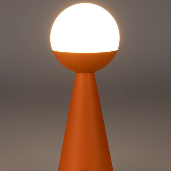 Zuiver Oranžová kovová dobíjecí stolní LED lampa BELLO