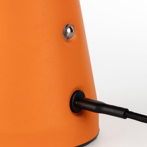Zuiver Oranžová kovová dobíjecí stolní LED lampa BELLO