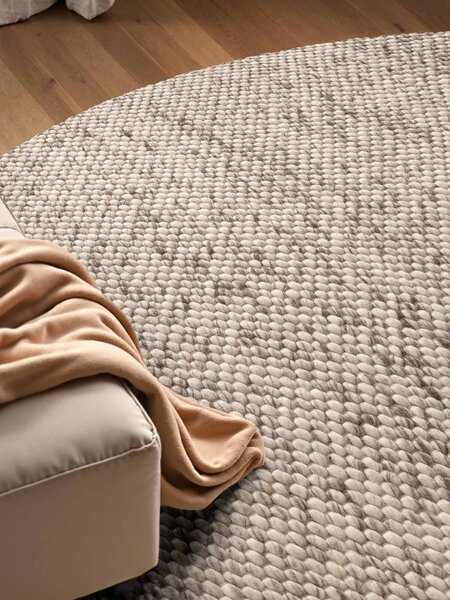 ELLE Decoration, Kusový koberec Lyon Beans 106316 Natural Cream Brown kruh z kolekce Elle, 200x200 (průměr) kruh, hnědá, ložnice