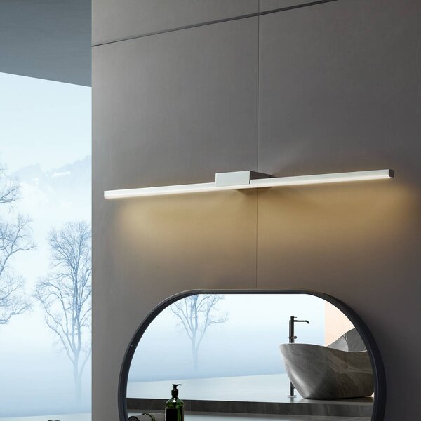 Lucande Zrcadlová lampa LED Kivana, chrom, kov, 90 cm, IP44, Chrom / stříbro, Koupelna, Hliník, Moderní
