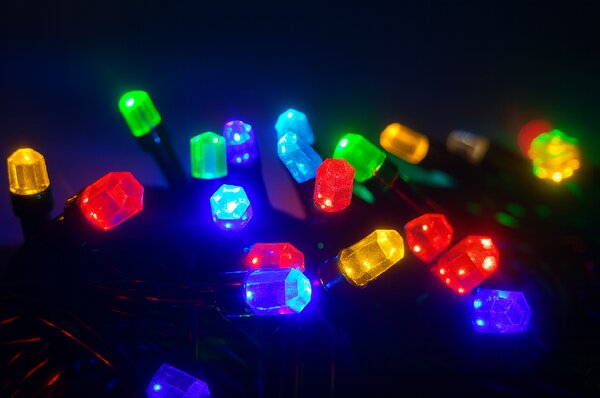 Venkovní LED vánoční řetěz se šestihrannými LED diodami, různobarevná, 10m, 100 LED