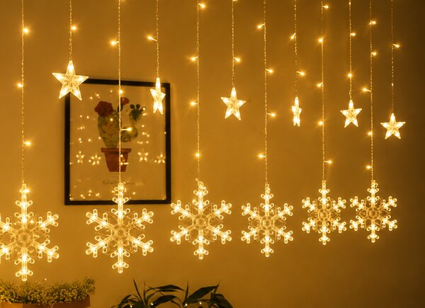 Vnitřní LED vánoční závěs - sněhové vločky , 3m, 138 LED, různé barvy na výběr Barva: Různobarevná