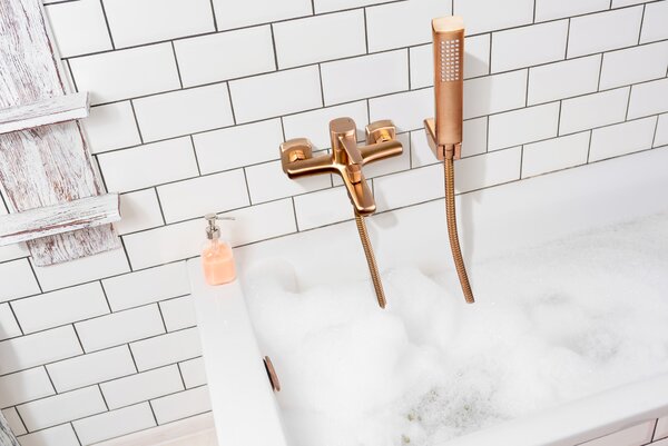 Invena Glamour vanová baterie na stěnu měděná BW02014