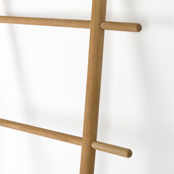 White Label Dubový odkládací žebřík WLL JHON 156,5 cm