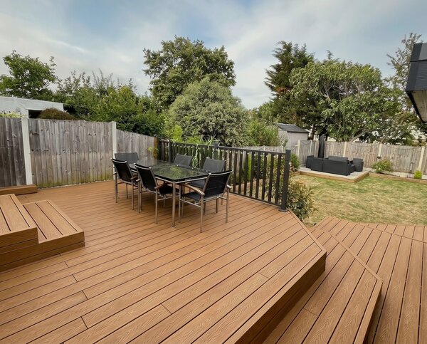 Ukončovací lišty k WPC terasovým prknům, koextrudované, 50 x 2850 mm, 10 ks, teak
