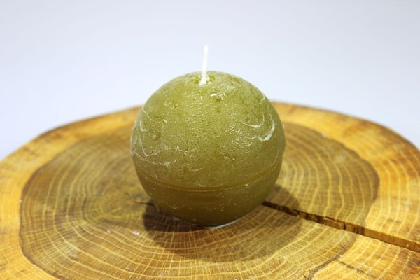 BDK-GLASS 1ks Svíčka koule 6,5cm - khaki