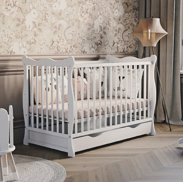 Dětská postýlka Julia 60×120 cm bílá s bočnicí a šuplíkem – elegantní dřevěná postýlka s úložným prostorem Druh matrace: bez matrace