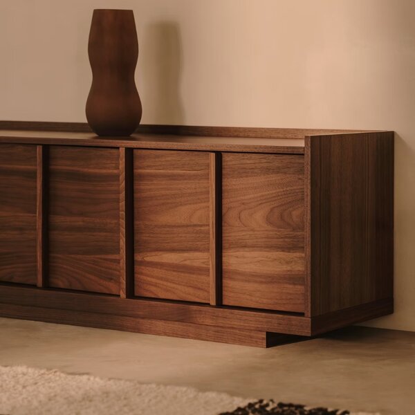 Kave Home Ořechový TV stolek Onix 200 x 40 cm