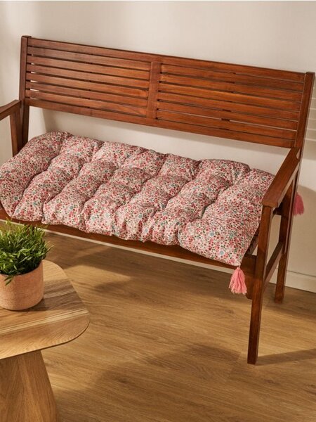 Sinsay - Quilted decorative pillow with floral pattern - vícebarevná