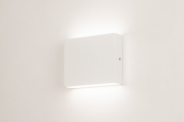 Nástěnné svítidlo Merre 36 White IP54 (LMD)
