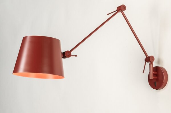 Nástěnné designové svítidlo s ramenem Snap Fosca Red (LMD)