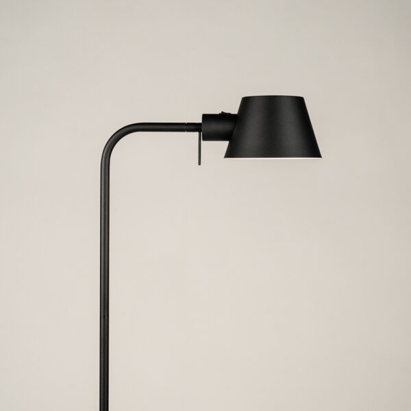 Stojací designová lampa Sabre Black (LMD)