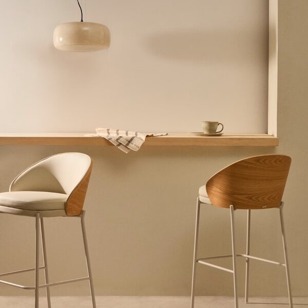Béžová koženková barová židle Kave Home Eamy 65 cm