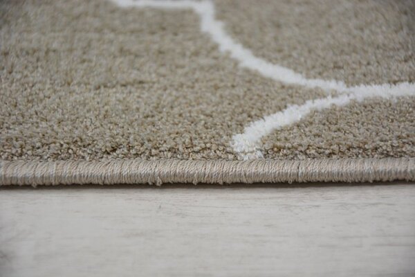 Koberec SENSE Micro 81220 bež/bílý TRELLIS