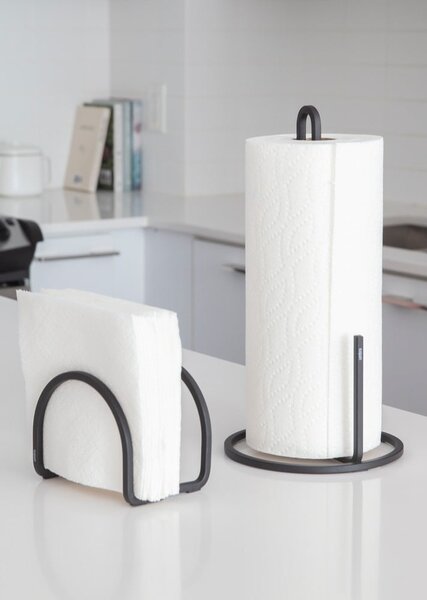 Černý ocelový držák na kuchyňské utěrky ø 17 cm Squire – Umbra