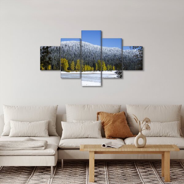 Obraz - zasněžené hory v zimě (125x70 cm)