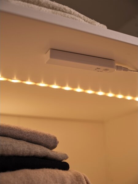 Ledvance - LED Pásek se senzorem pohybu FLEX 2m LED/3,6W/4xAA