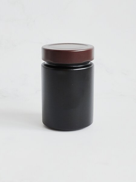 Kořenka skleněná černá TOM 192 ml s hnědým víčkem Twist Off Deep 58 mm