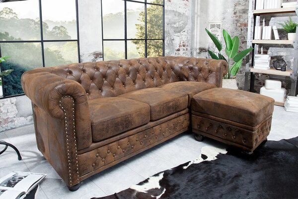 Luxusní vintage hnědá sedačka Antik s chesterfield prošíváním z kůže s nýty s černými nožičkami 205 cm