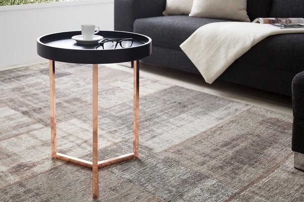 Art deco kulatý kovový příruční stolek Modul s černou dřevěnou deskou a měděnou podstavou s lesklým povrchem 40 cm
