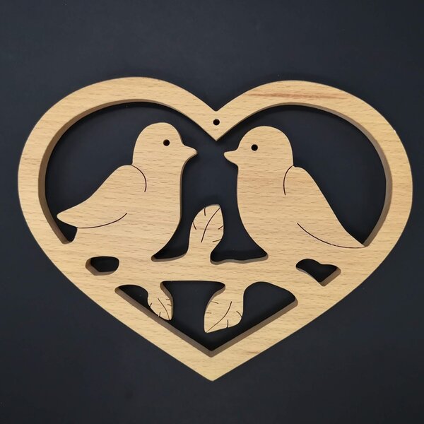 AMADEA Dřevěné srdce s ptáčky, masivní dřevo, 18x14x1,5 cm