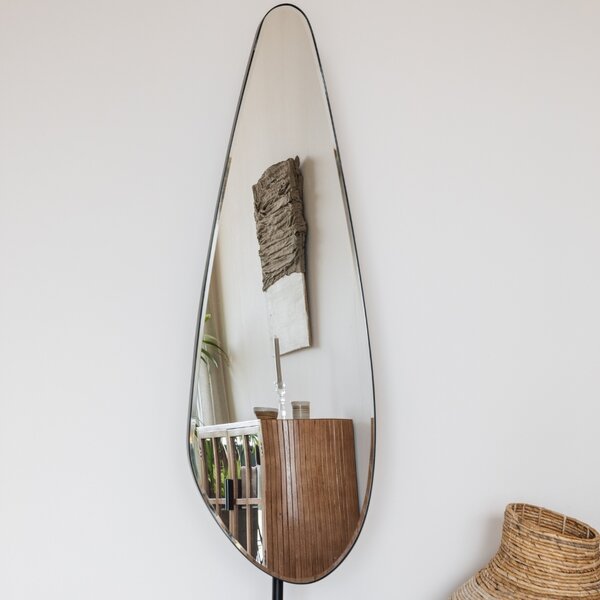 White Label Černé kovové stojací zrcadlo WLL DROPZ 135 cm