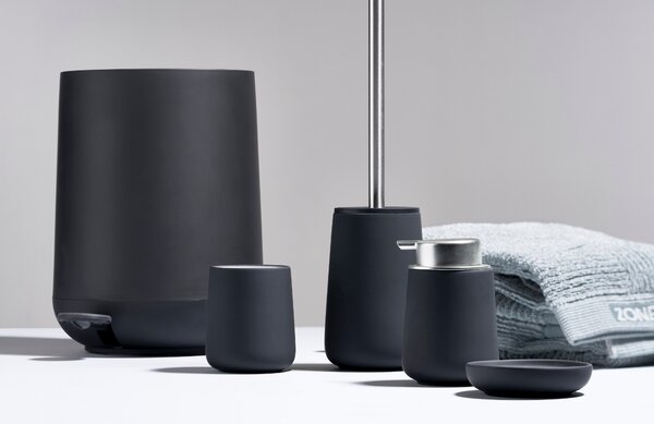 Zone Denmark Černý plastový pedálový odpadkový koš Nova 5 l