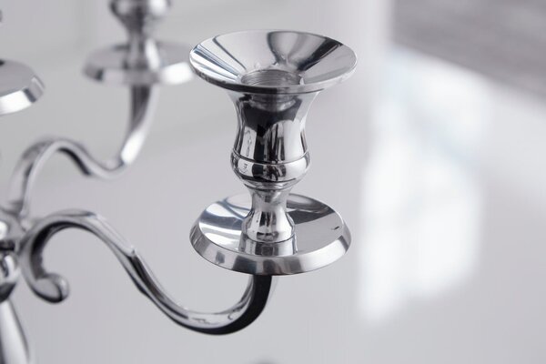 Stylový zámecký stříbrný svícen Modern Barock s pěti držáky na svíčky s lesklým povrchem 40 cm