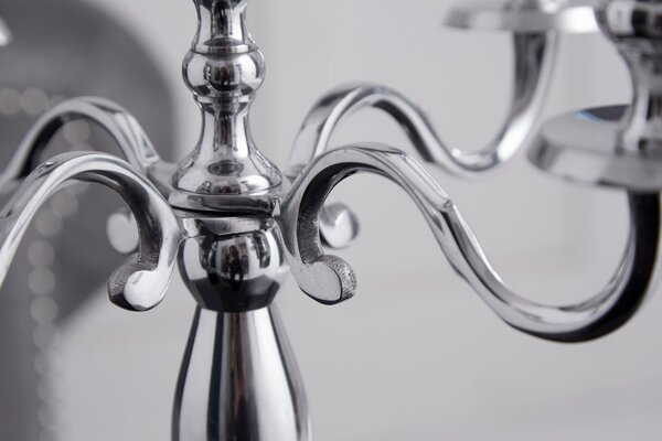 Stylový zámecký stříbrný svícen Modern Barock s pěti držáky na svíčky s lesklým povrchem 40 cm