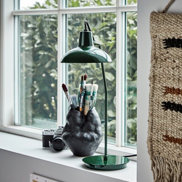House Doctor Zelená kovová stolní lampa Desk