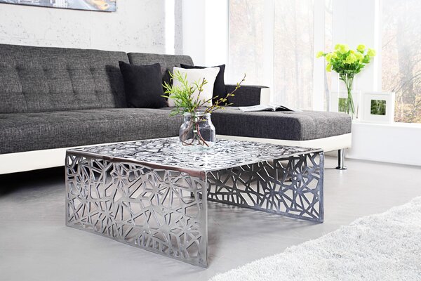 Designový art deco stříbrný čtvercový kovový konferenční stolek Ideal s geometrickými vyřezávanými vzory 60 cm