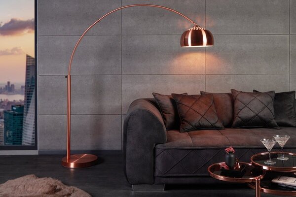 Designová moderní měděná stojící polohovatelná lampa Big Bow z kovu s kulatým stínítkem s perforací se zaoblenou nohou 210 cm