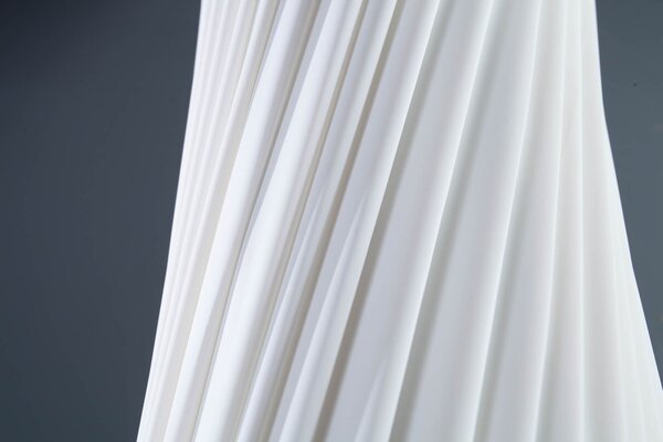 Luxusní moderní stojací lampa Helix L 160cm bílá