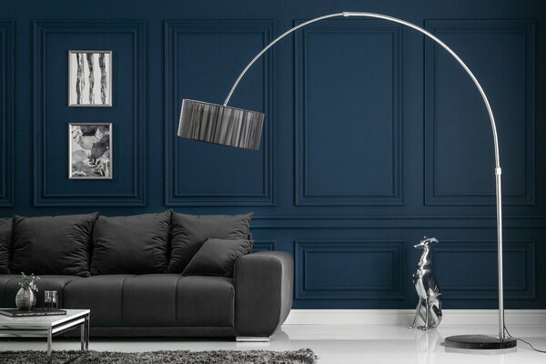 Moderní nastavitelná stojací lampa Extenso černá