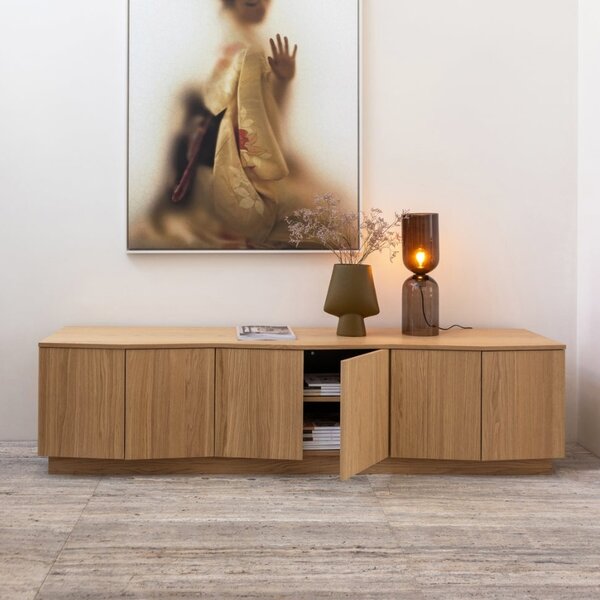 -25 % Dny MOMENTI– WOOOD Dubový TV stolek Mora 200 x 45 cm