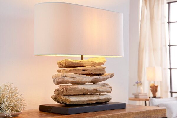 Stylová etno stolní lampa Duna s masivní hnědou dřevěnou základnou a béžovým oválným lněným stínítkem 55 cm