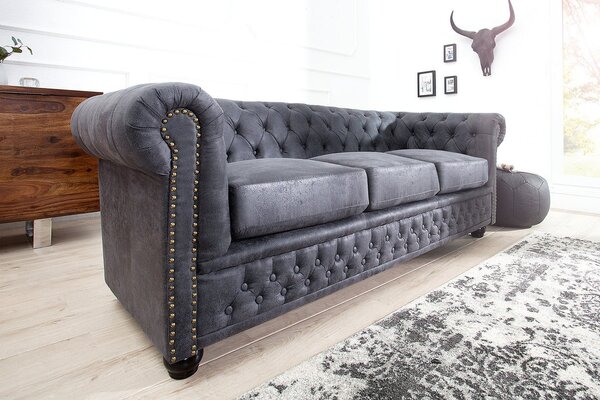 Luxusní chesterfield kožená třímístná čalouněná sedačka Chesterfield Grau v šedé barvě se zlatými nýty 200 cm