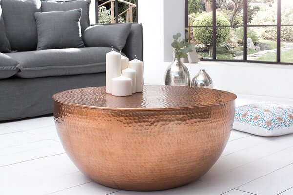 Designový glamour tepaný měděný konferenční stolek Hammerblow v kulatém tvaru z kovu s úložným prostorem 60cm