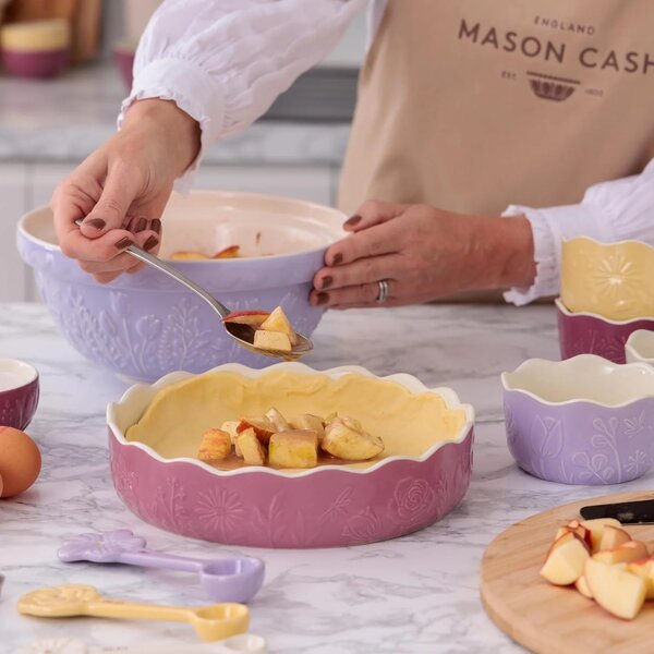 Forma na koláč Mason Cash 23 cm růžová In the Meadow – keramická koláčová forma na ovocné koláče, quiche a slané pečení 2002.294