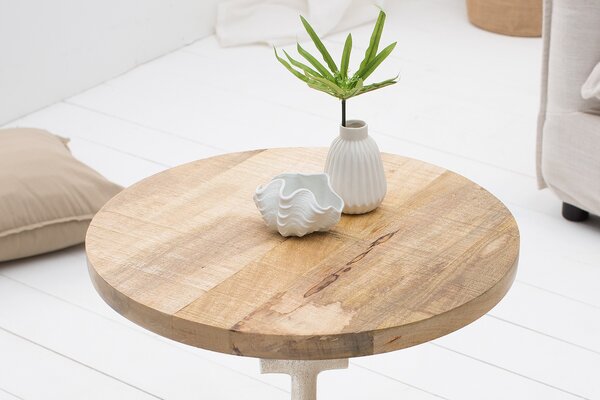 Designový příruční stolek z masivu Kotva 56 cm