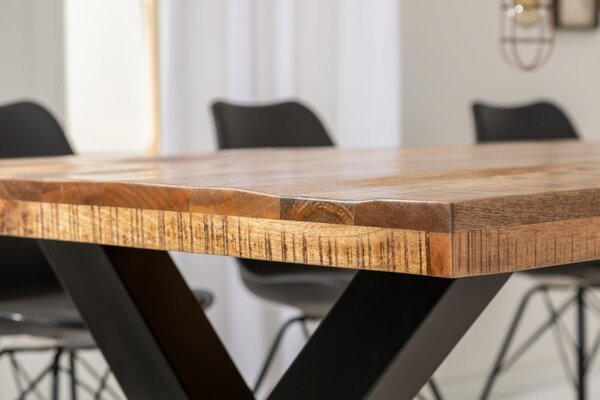 Industriální masivní jídelní stůl Steele Craft s překříženými černými nohama z kovu 240cm