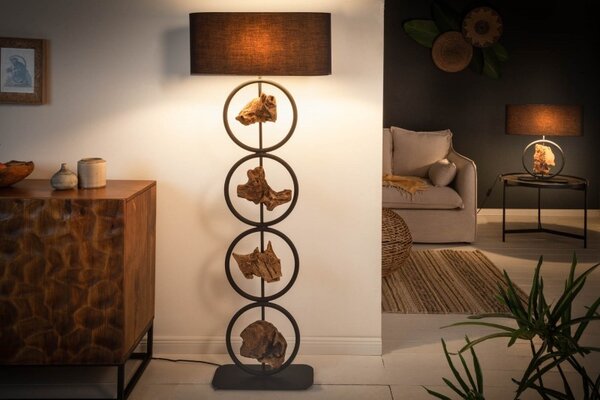 Koloniální vysoká stojací lampa Elements s oválným stínidlem a dřevěnými prvky 147cm