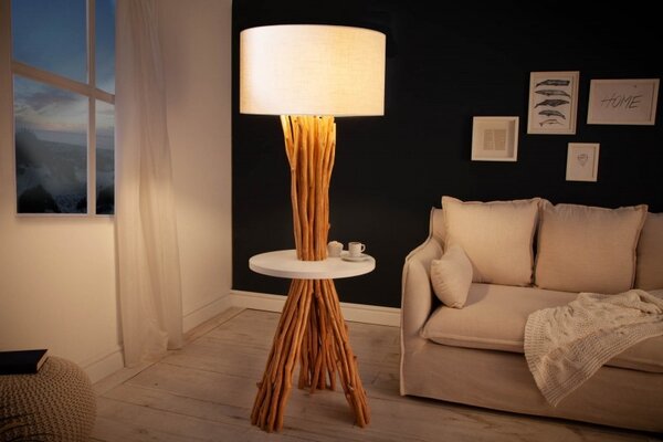 Koloniální vysoká stojící dřevěná lampa Sttudgai s odkládacím prostorem 153cm
