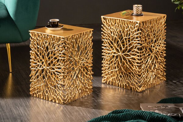 Art-deco stylový set dvou čtverečních příručních stolků Hoja ve zlaté barvě