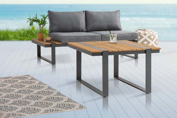 Industriální designový zahradní stolek Acostado čtvercového tvaru ze dřeva hnědé barvy s šedými kovovými nohami 80cm