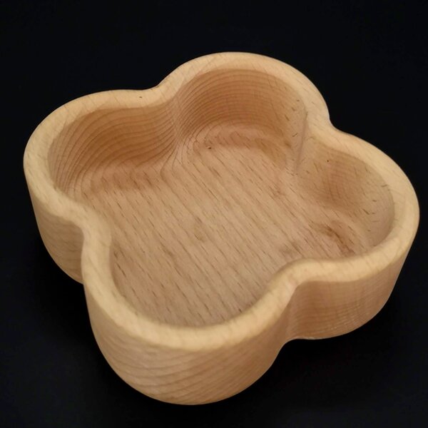 AMADEA Dřevěná miska ve tvaru čtyřlístku, masivní dřevo, rozměr 11,2x4,5 cm