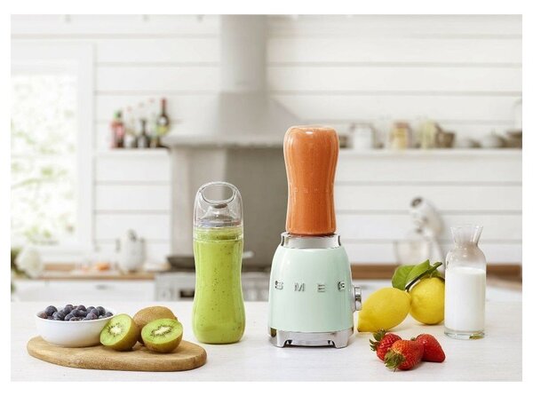 Světle modrý stolní mixér 50's Retro Style – SMEG